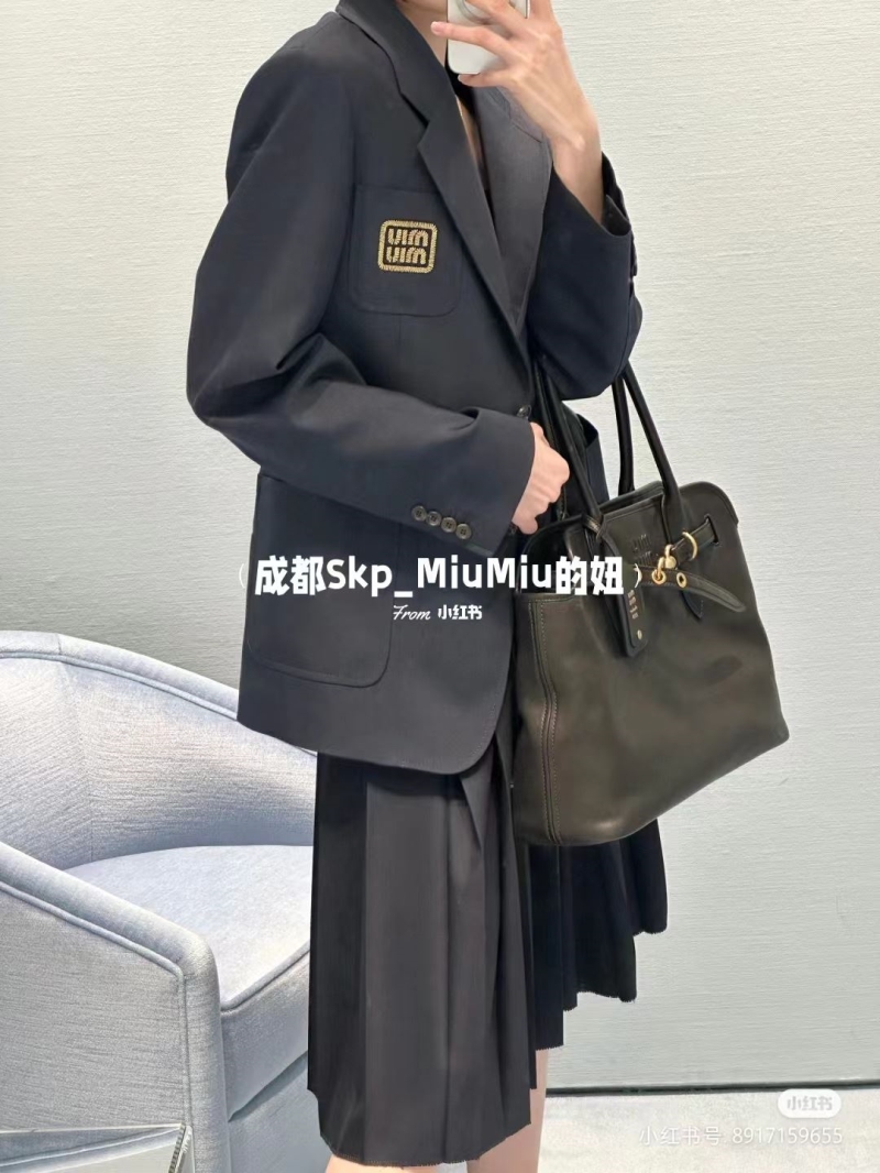 Miu Miu Tote Bags